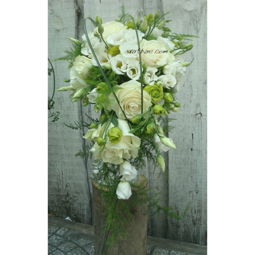 Булчински букет “Бял водопад” Булчински букет “Бял водопад”