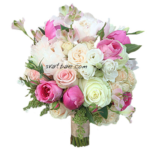 Булчински букет “Крем, рози и зеленина”