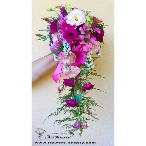 Булчински букет в стил “Водопад” Булчински букет в стил “Водопад”