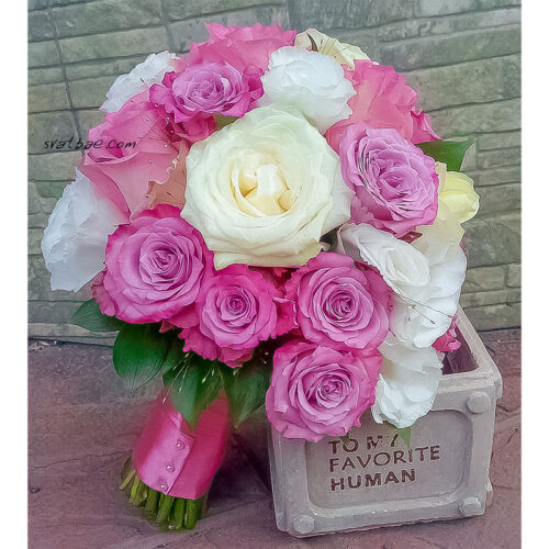 Булчински букет с рози Булчински букет с рози