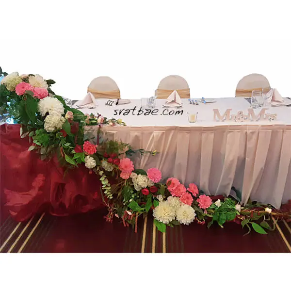Цветя за младоженска маса “Водопад”