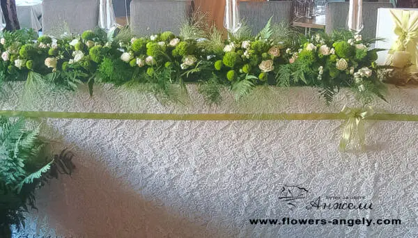 Цветя За Младоженска Маса в горски стил