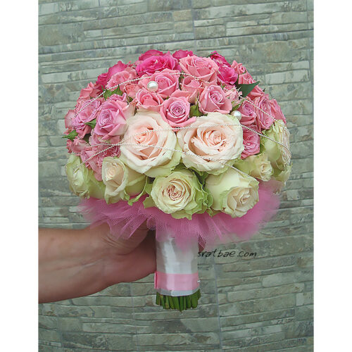 Булчински букет в преливащо розово Булчински букет в преливащо розово